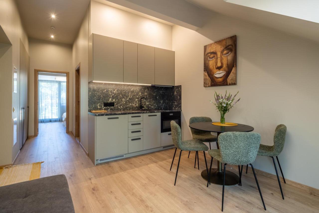 Apartamentai Ant Juros Kranto Preiloje 프레일라 외부 사진